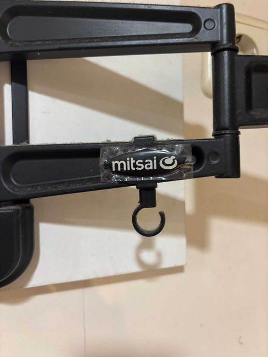 Suporte de Parede Articulado para pequenos Monitores ou Televisões