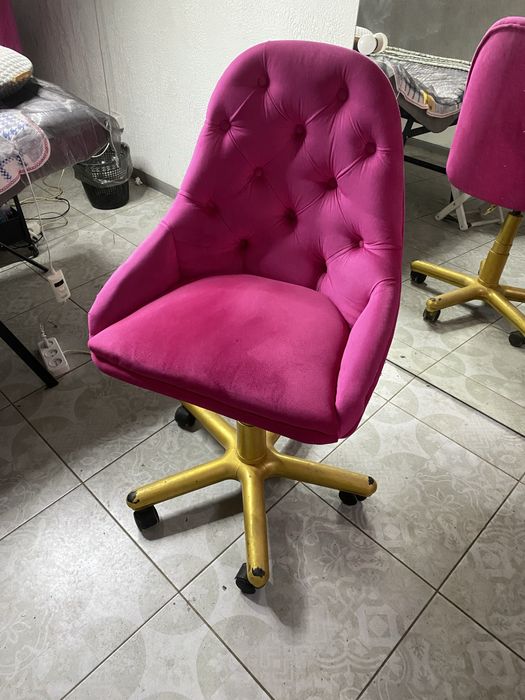 Стул для мастера кресло на колесах