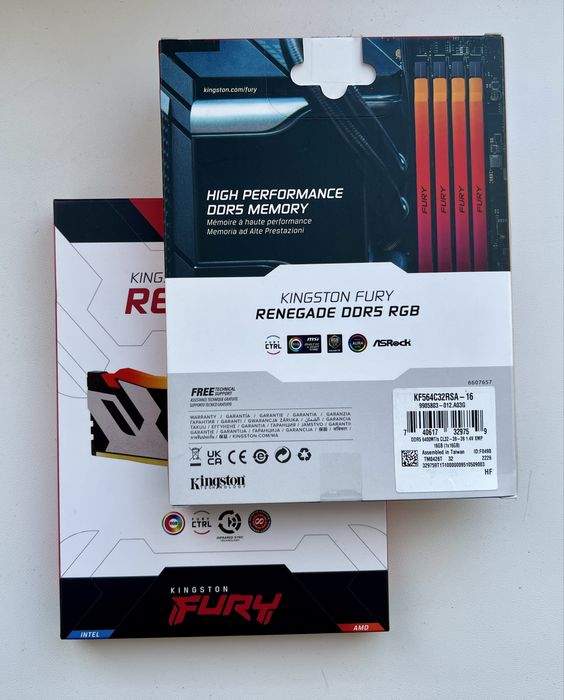 KF564C32RSA-16 (2шт)Kingstone Fury DDR5-6400 32 gb Renegade RGB Silver