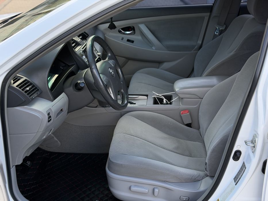 Продам Toyota Camry гібрид