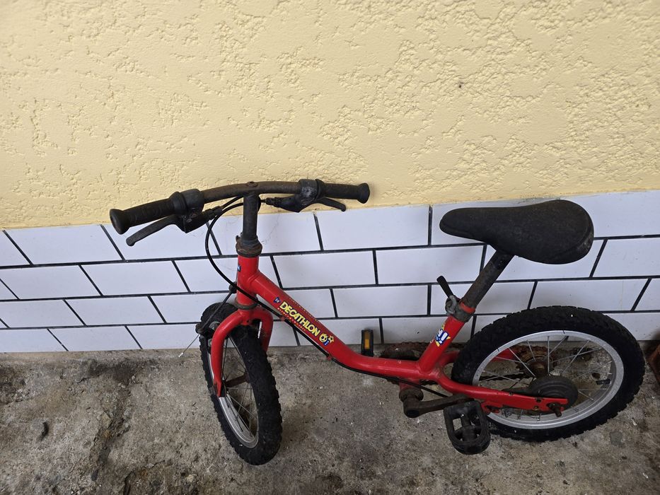 Bicicleta roda 14 + 3 brinquedos para criança