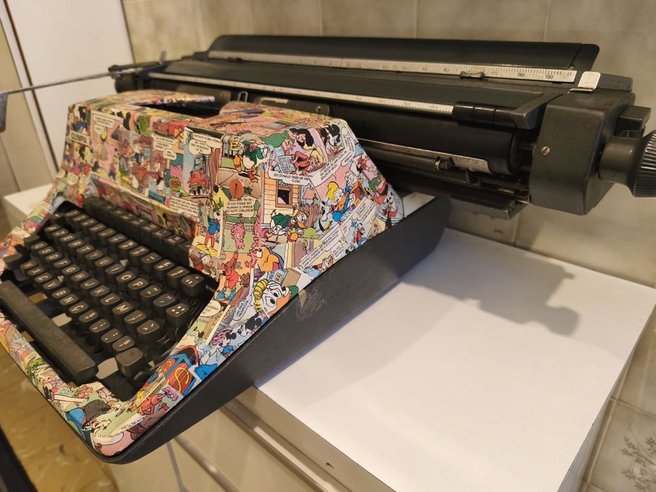 Maquina de escrever Olympia (com criatividade)