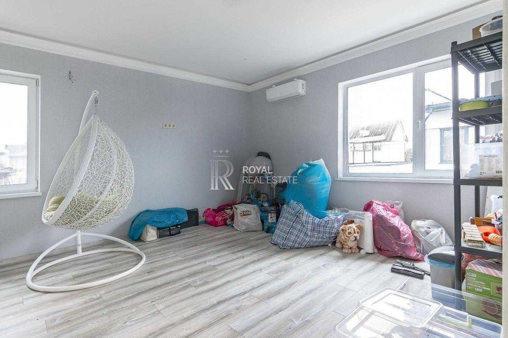 Продаж Будинок Гатне вул. Янчука 144 м² 4 кімнати 3 спальні Тераса Меблі Техніка Готовий до проживання Метро Теремки