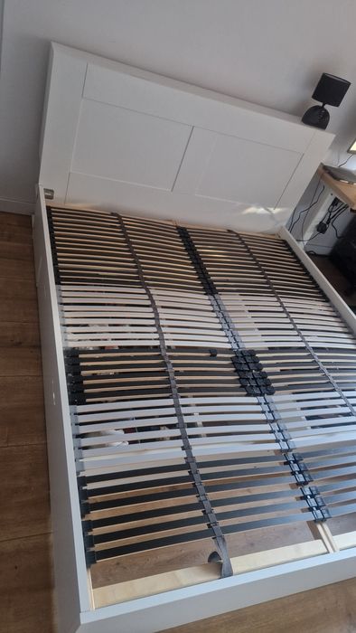 ŁÓŻKO TANA białe 160x200cm z szufladami i schowkami półeczkami