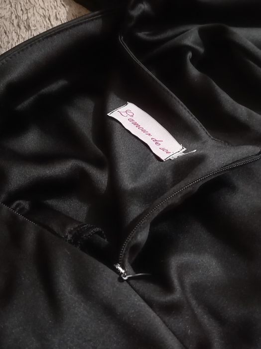 Чёрное новогоднее платье