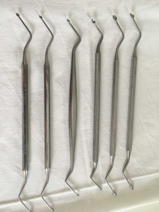 FERROS/INSTRUMENTOS DENTÁRIOS - ÓTIMO ESTADO