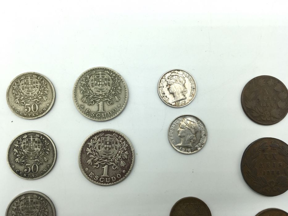 Moedas antigas e raras 50 centavos/ 1 escudo entre outras