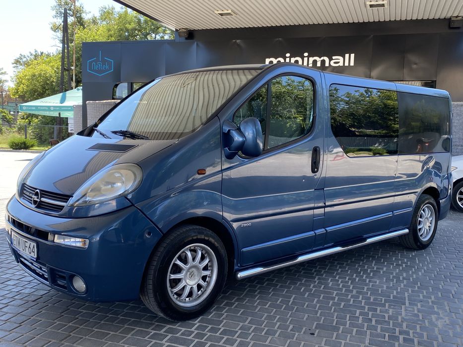 Продам Opel Vivaro 2.5 турбо дизель в идеальном состоянии