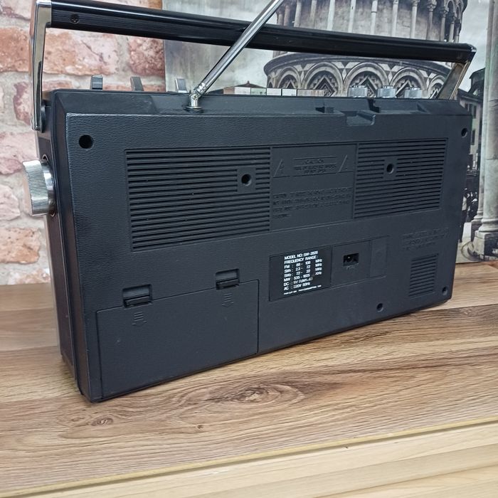 Radiomagnetofon z czasów 70-90