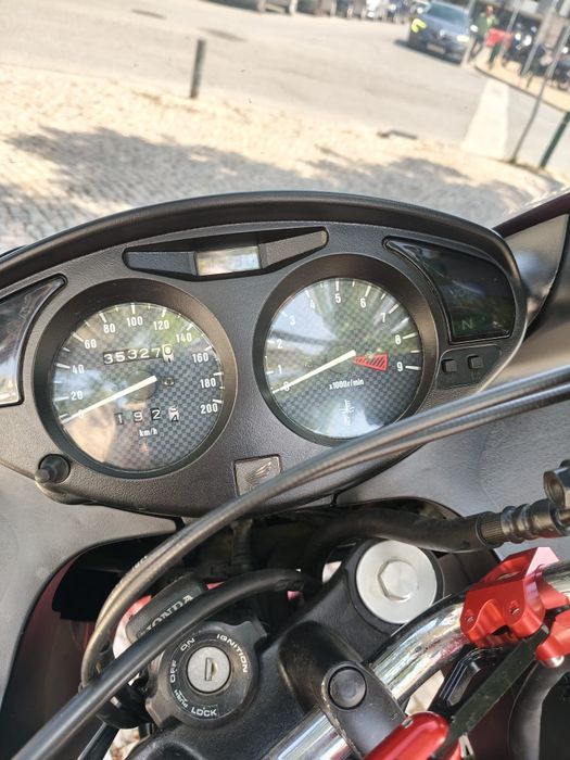 Honda Deauville NT 650