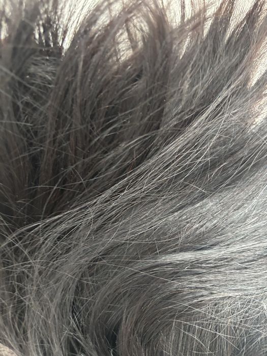 Naturalna peruka ciemny braz grzywka gratisy