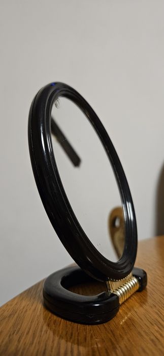 Małe Lusterko 15cm stojące zwykle + powiększające  uzywane
