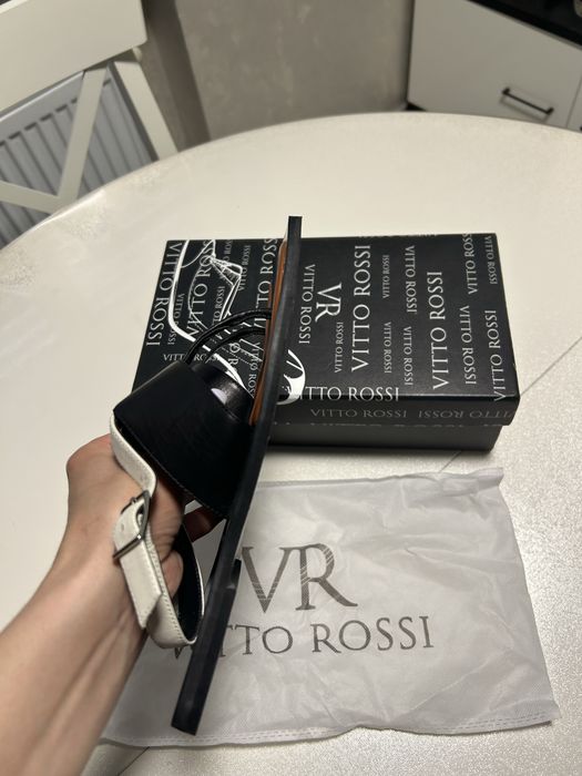 Босоніжки боссоножки vitto rossi