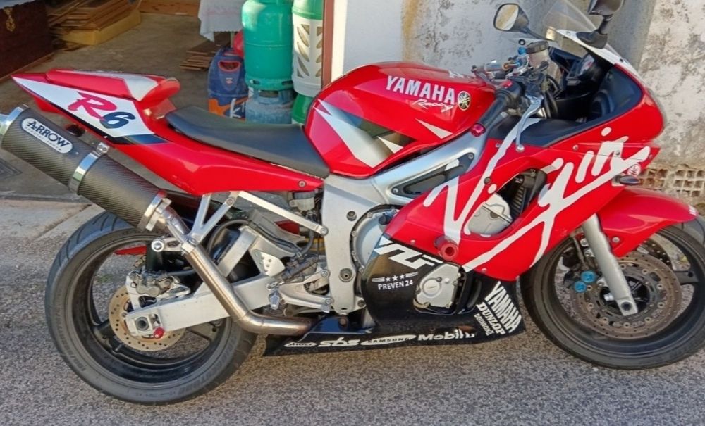Vendo Yamaha R6 estimada