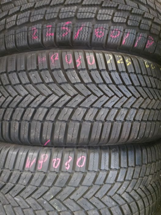 Продам зимние шины 225/50r17