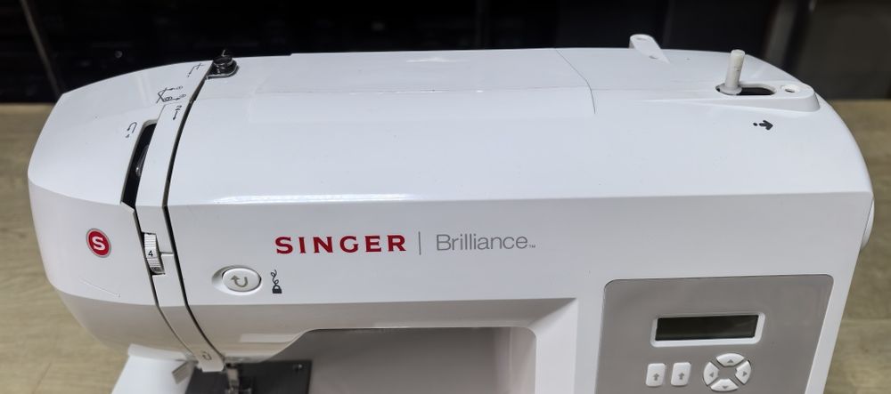 Швейна машинка Singer 6180