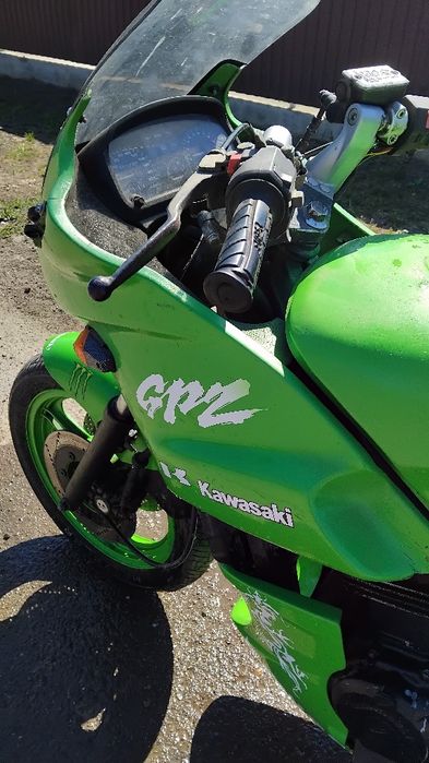 Kawasaki gpz500s