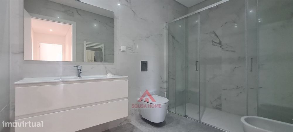 Apartamento T3 - Terraço c/ churrasqueira / Garagem