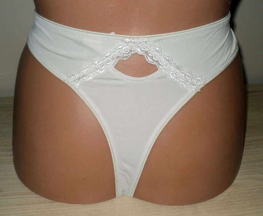 Stringi białe z koronką roz. 44 XXL
