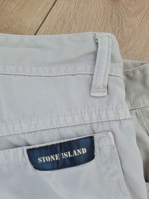 Szare spodnie Stone Island