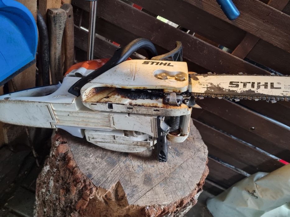 pilarka Stihl MS 271 o mocy 3,5 KM