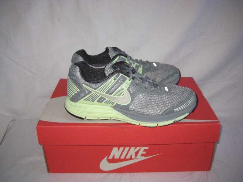 Кроссовки Nike оригинал 37-38 размер по стельке 24 см. Кожаные.НОВЫЕ