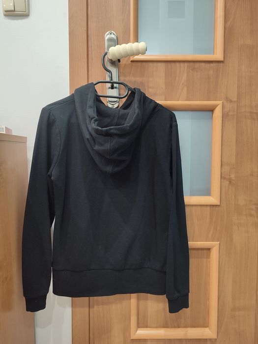 Czarna bluza z kapturem rozmiar XXS