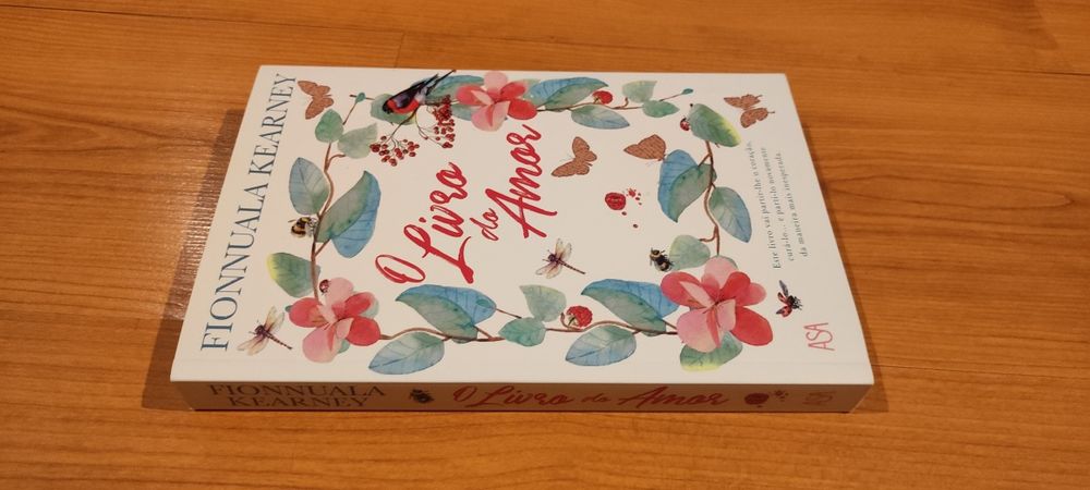 Livro 'O livro do amor' de Fionnuala Kearney