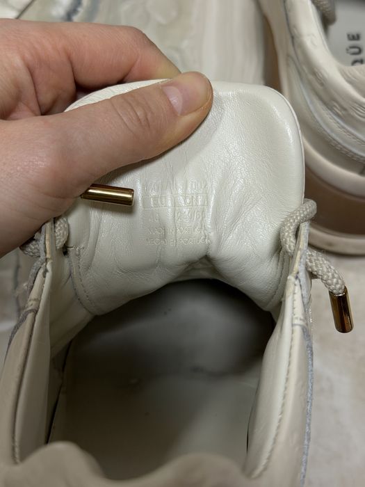 Кросівки бежеві шкіряні Üterque