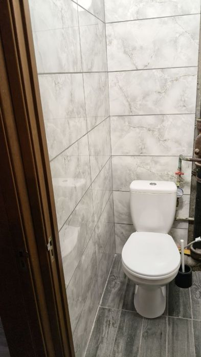 Квартира продам квартиру трьохкімнатна квартира