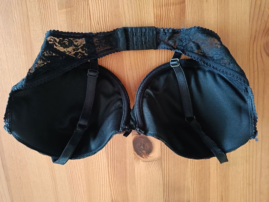 Zestaw trzech biustonoszy Cubus 75D