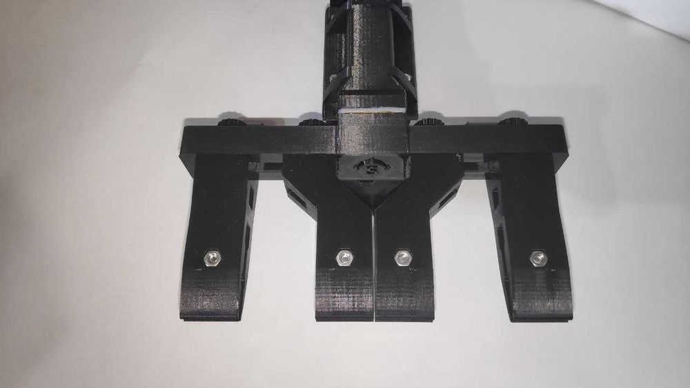 Точилка SPHINX  2.2  Clamp. (Материал пластик)