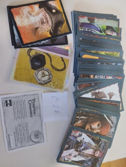 (C4) Cromos de 8 coleções