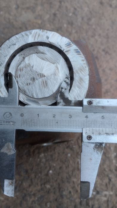 Хрестовина гук кардан