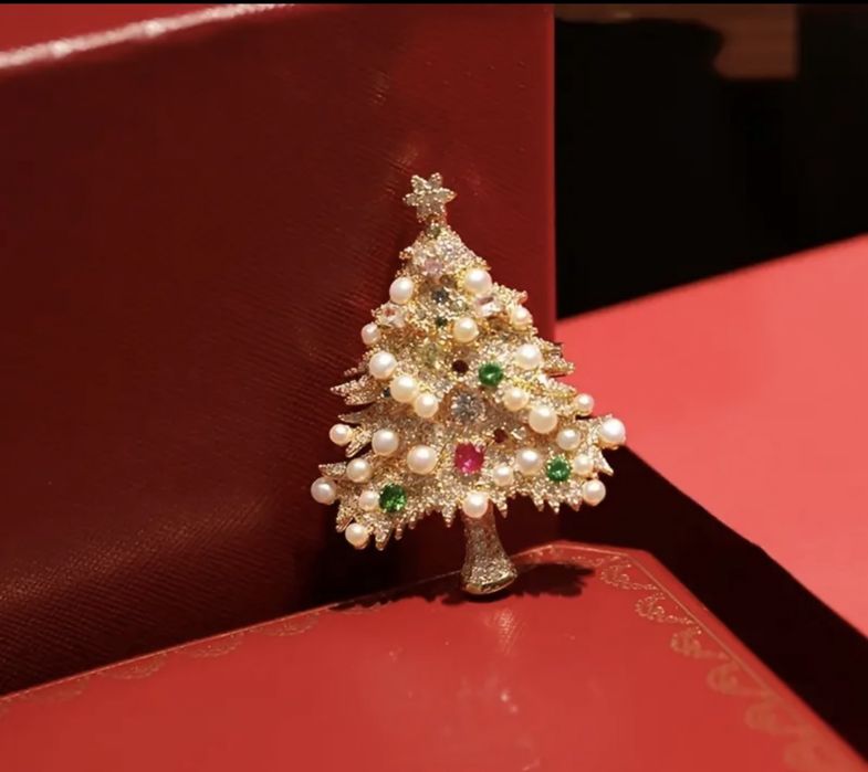 Модная брошь рождественская ёлка Элегантный подарок.Бижутерия.