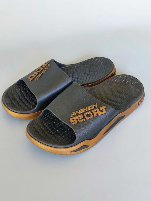 Шльопанці Fashion Sports чорні 40–41 / 25 см