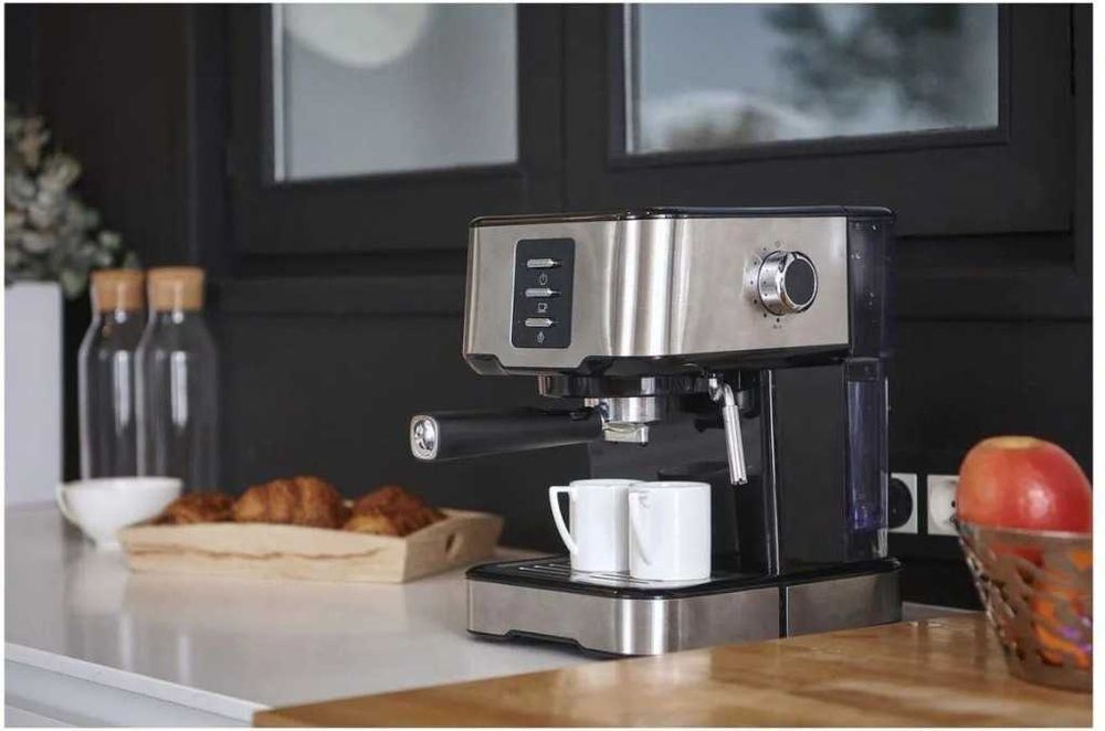 Ekspres ciśnieniowy kolbowy 850W Q5685 15 bar. Nowy