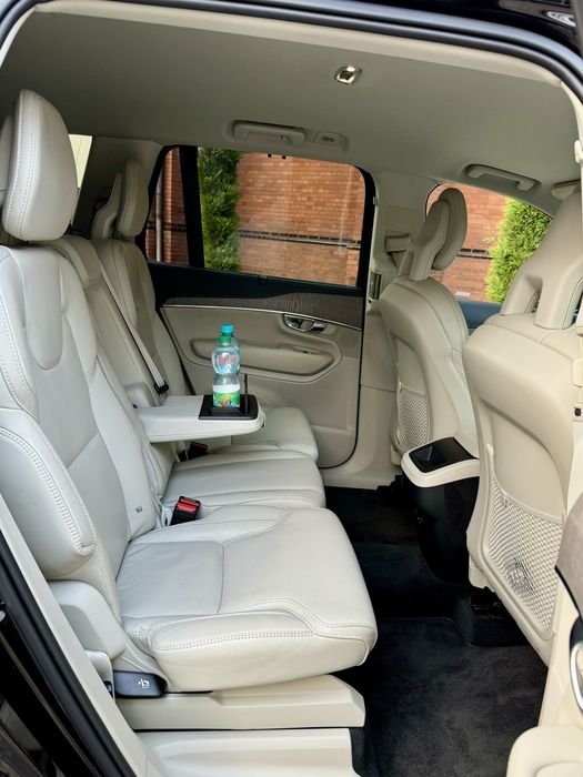 Samochód Auto do ślubu/ Audi/ Volvo/ Mercedes/ kierowca wesele van 7os