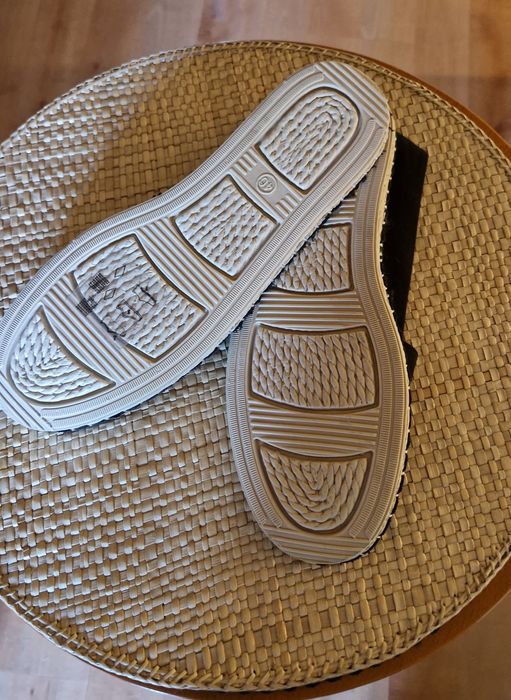Damskie BUTY typu Espadryle  czarne płótno sznurek wnętrze z tworzywa