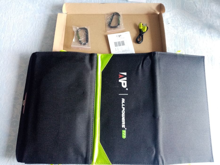 Ładowarka i power bank solarny 21W USB A/B/C