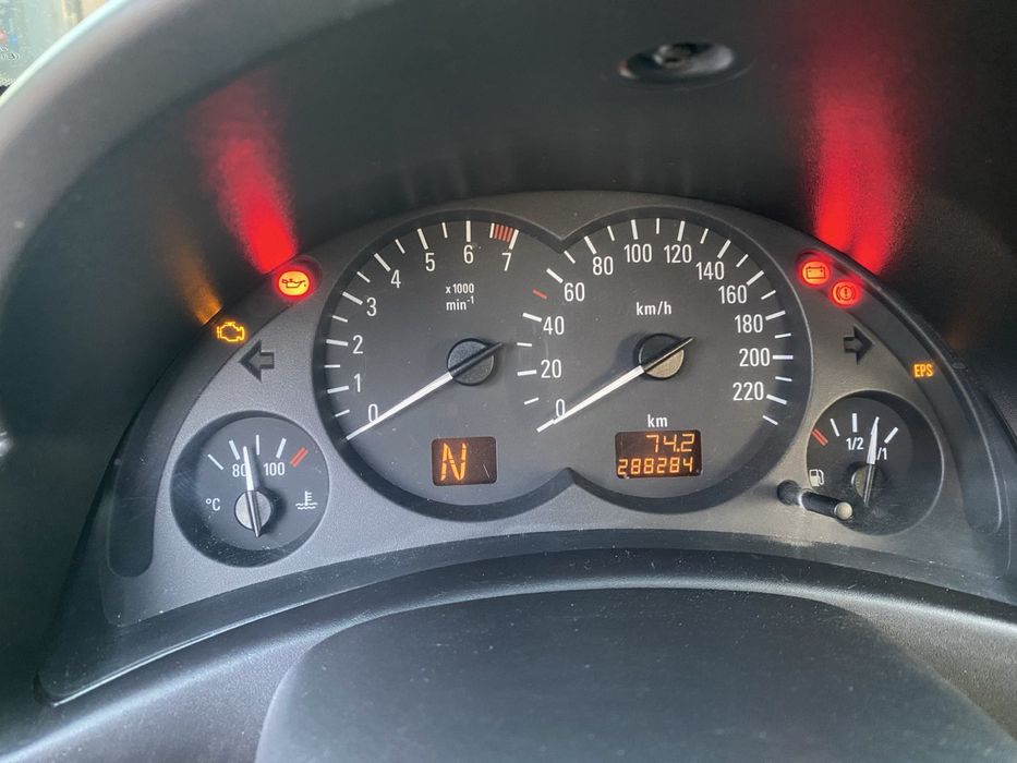 Продам Опель Корса 1,2,2001 року