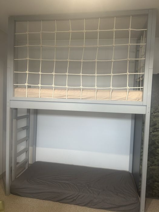 Sprzedam łóżko piętrowe dziecięce+materace