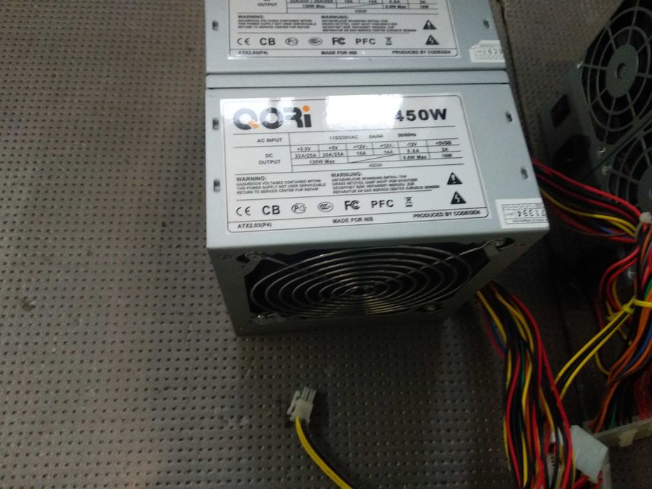 робочий БЛОК ЖИВЛЕННЯ QORI 400W-450W 120 мм кулер 20+4pin 3 шт SATA