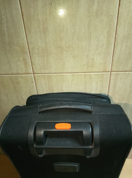 Walizka podróżna kabinowa TITAN 50x35x20/25 cm
