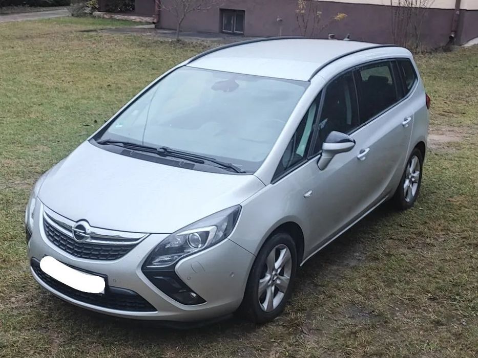 Opel Zafira 2.0 CDTI 165KM Cosmo Hak BiXenon Kamera
