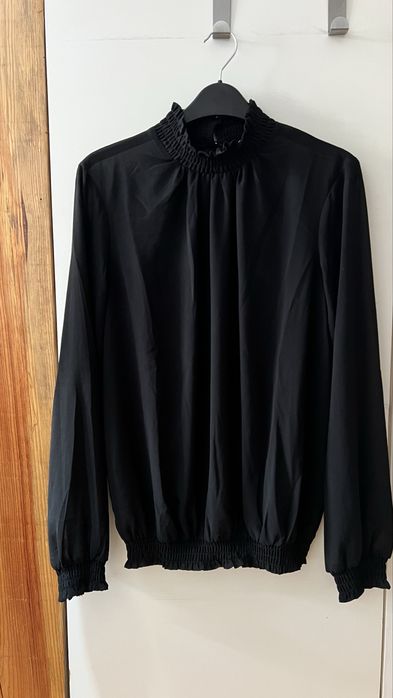 Blusa preta, tamanho 38