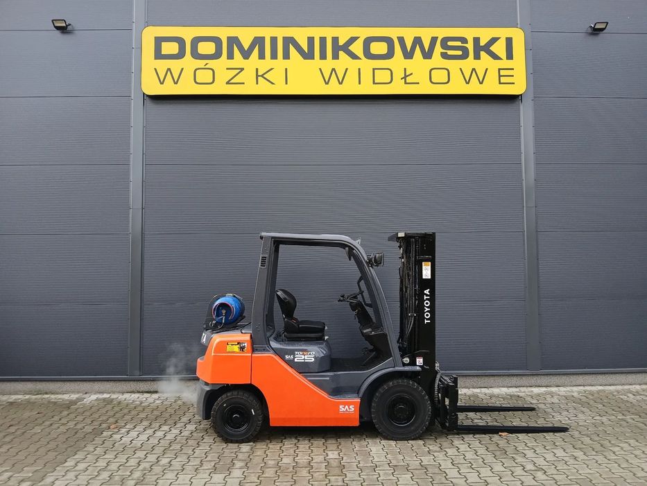 Toyota 02-8FGF25  wózek widłowy 2019R. LPG triplex WYNAJEM SPRZEDAŻ SERWIS