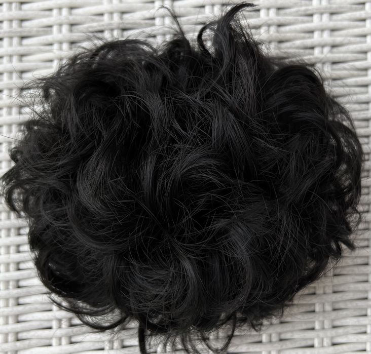 Premium Ultra włosy doczepiane, czarny kok na siateczce 526.