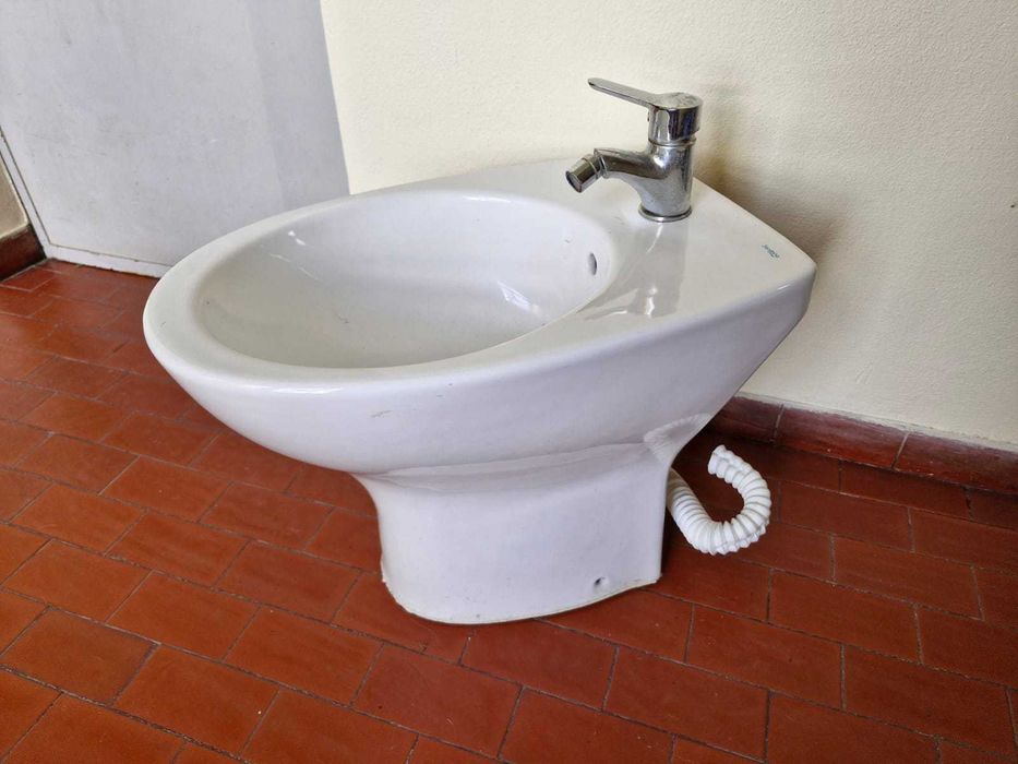 Bidé de casa de banho