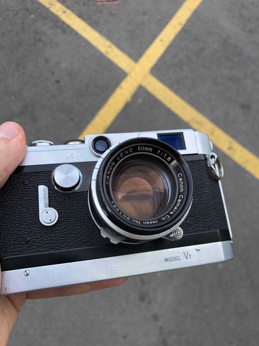 Плівочна фотокамера Canon VT with Canon Lens 50mm f/1.8